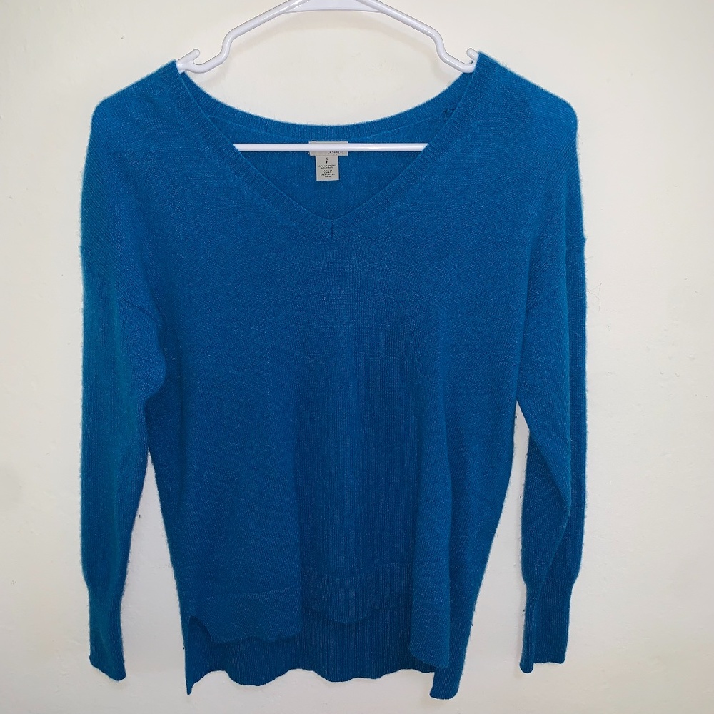 Halogen	Blue 100% Cashmere V-Neck Sweater, Size S